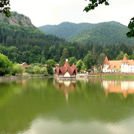 Villa Atriolum BaileTusnad Exteriör bild